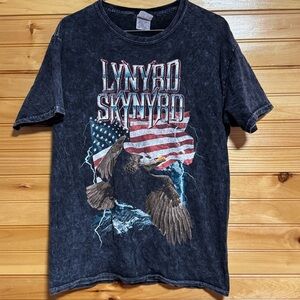 Lynyrd Skynyrd Big Wheels Keep On Turnin’ Tour 2022 Black Graphic T-Shirt Medium
